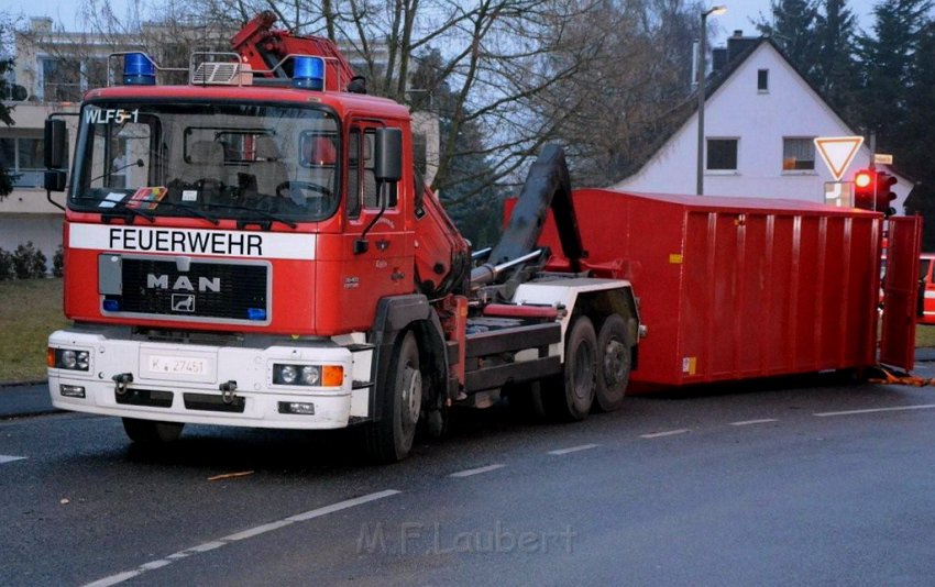 Wasserrohrbruch Koeln Weiden Breslauerstr P19.jpg